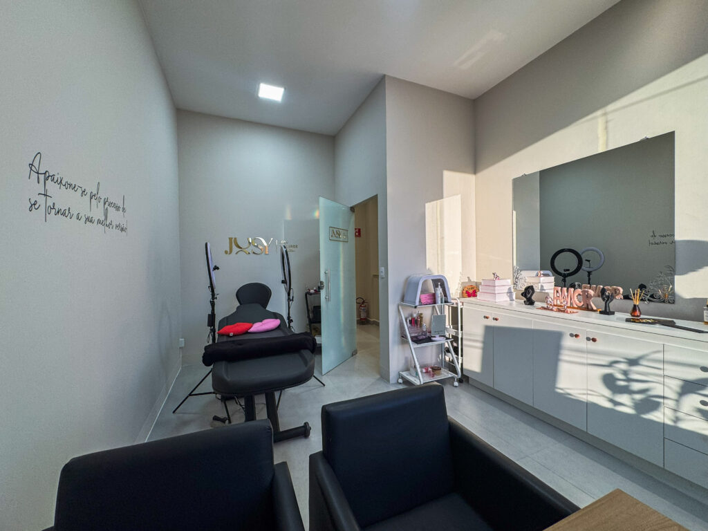 20250731_202904102_iOS